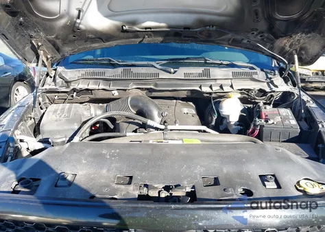 2018 Ram 1500 Big Horn 4X4 6'4 Box z USA, uszkodzony, nr VIN 1C6RR7TT4JS135572